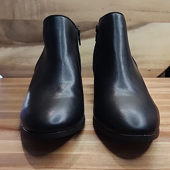 STYLE & CO WILEYY BLACK ANKLE ZIPPER BOOTIES SIZE 10 NWOB CUTE - Picture 2 of 16
